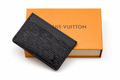 Męskie etui na karty Louis Vuitton Epi Leather – czarne