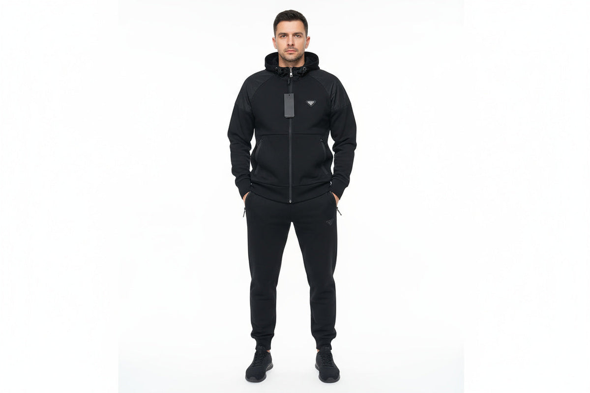Męski dres Prada
